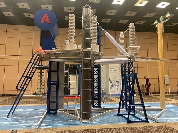 г. Москва. ООО ПО «ФОРЭНЕРГО» представляет обучающий тренажер "ПА-МТР02" на выставке г. Москва. ООО ПО «ФОРЭНЕРГО» представляет обучающий тренажер "ПА-МТР02" на выставке